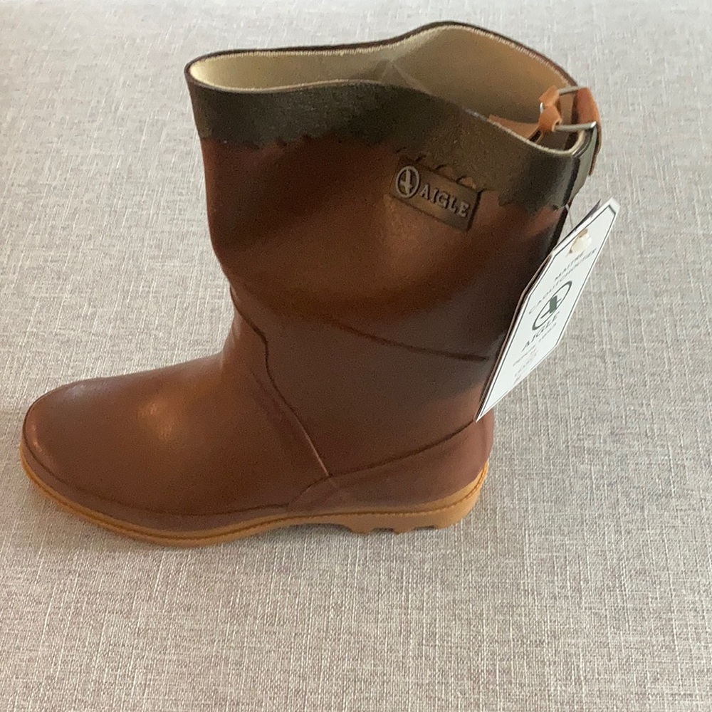 NIB Aigle 3/4 Rubber Boots
